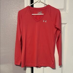 Under Armour Women's V-Neck Red Long Sleeve Tee
